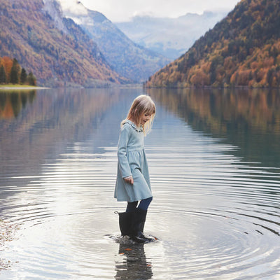Minimalisma Kleid Artist Artistic 2-6Y - Arctic Mist with Midnight contrast