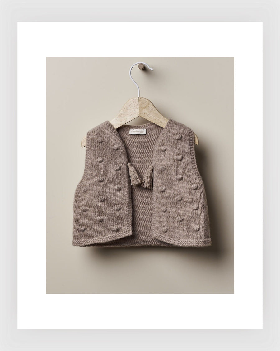 Wedoble Weste für Babys aus Wolle gestrickt | WINTERLIEBE