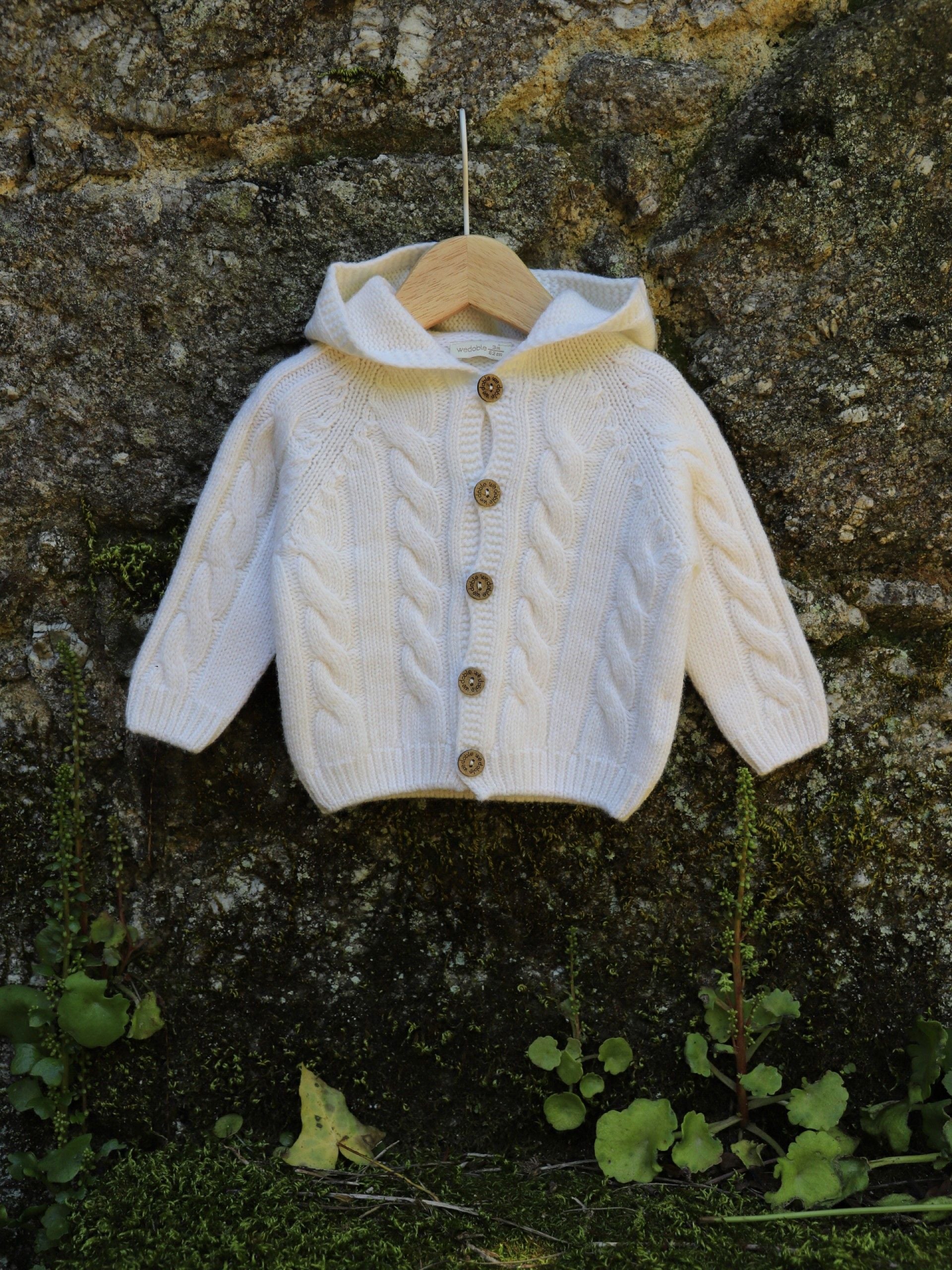 Wedoble Strickjacke mit Kapuze aus Wolle gestrickt | LIEBE IN WINTERTAGEN