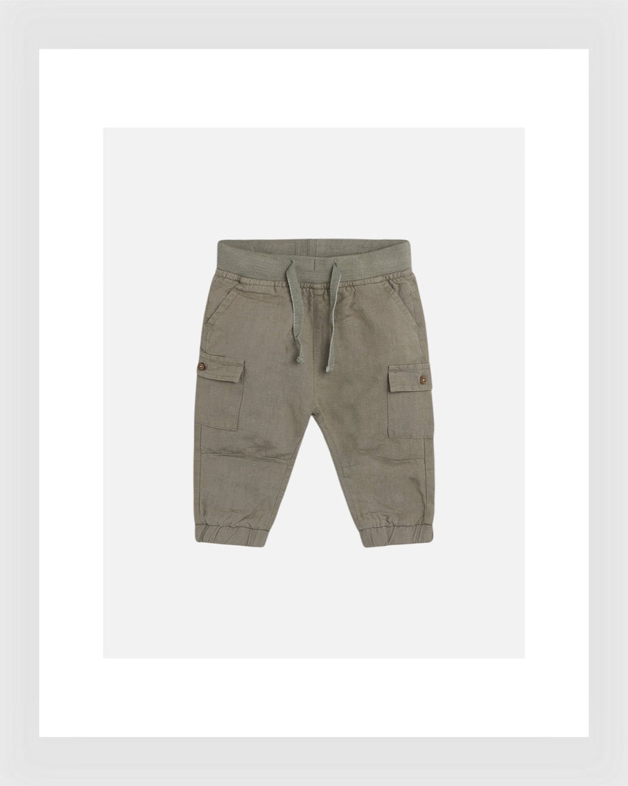 Hust and Claire Hose Tobias