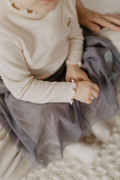 Leevje - LONGSLEEVE 'LIGHT BEIGE' MIT HOHEM KRAGEN