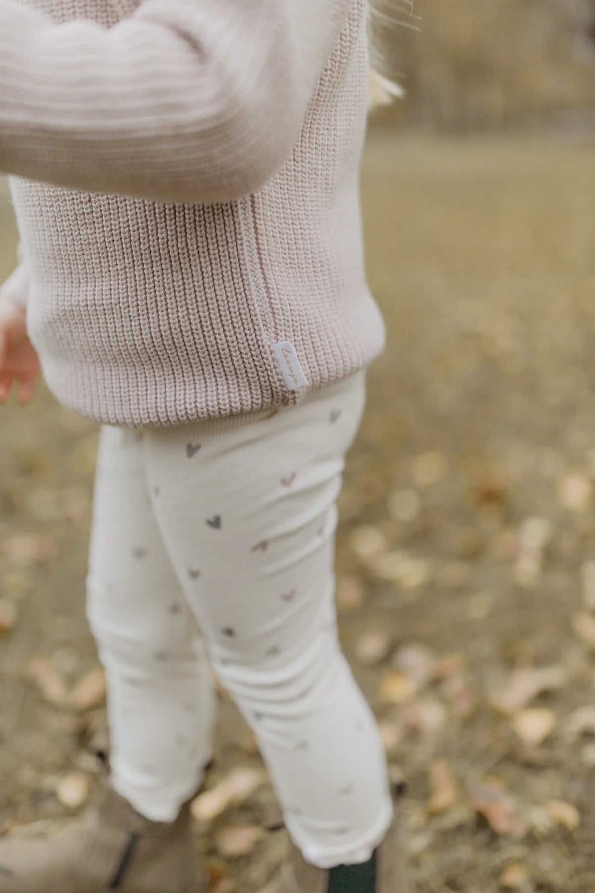 Leevje - LEGGINGS 'HEARTS' MIT SCHLEIFE AUS BIO-BAUMWOLLE